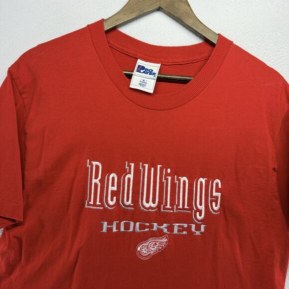 Vintage Detroit Red Wings Shirt Men's Medium Embroidered Spellout Single Stitch - Picture 2 of 10